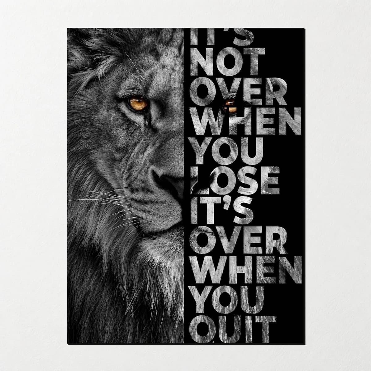 تابلو انگیزشی شیر Lion مدل It’s Not Over — تصویر ۳