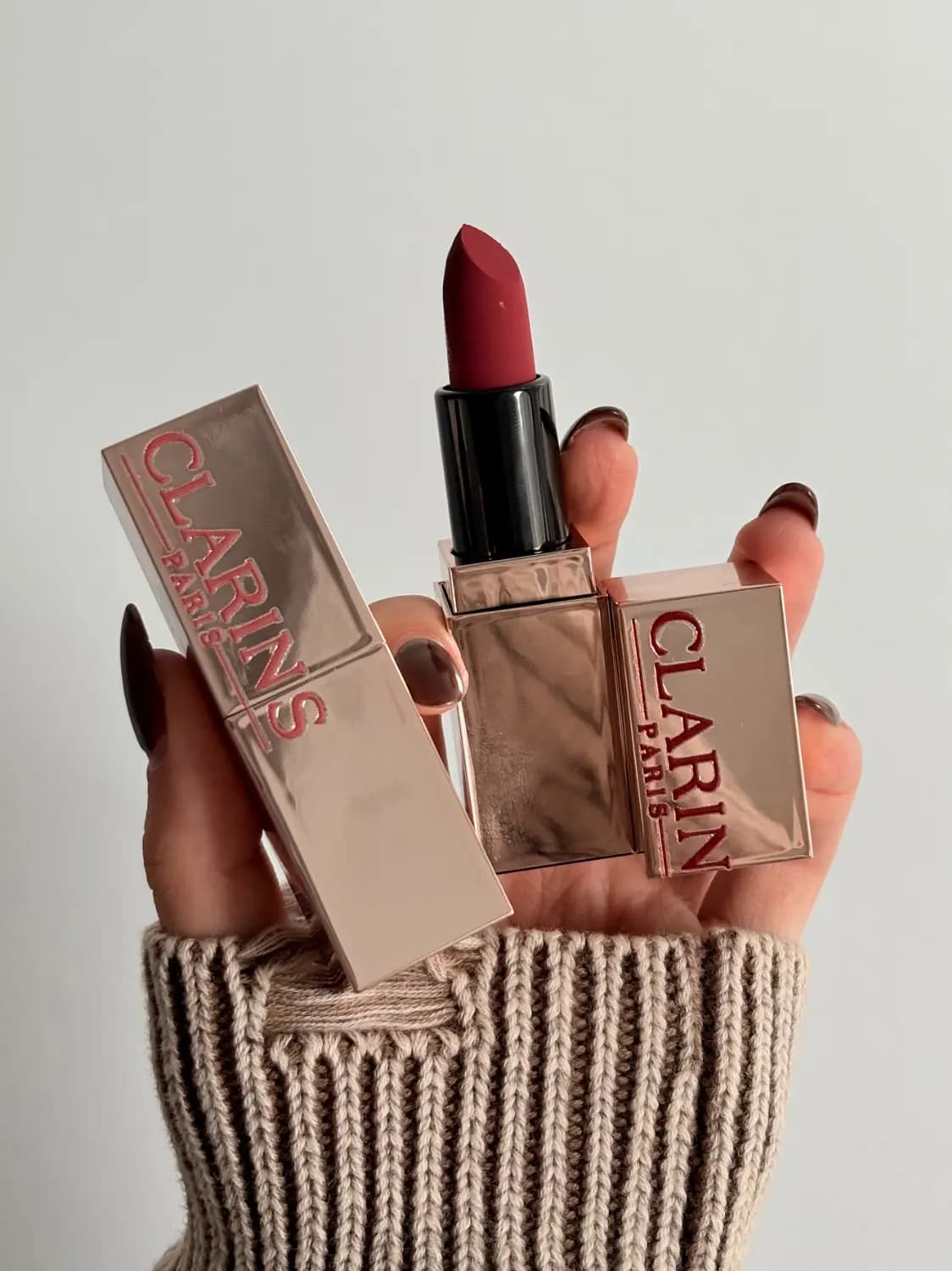 رژلب جامد پودری Clarins paris