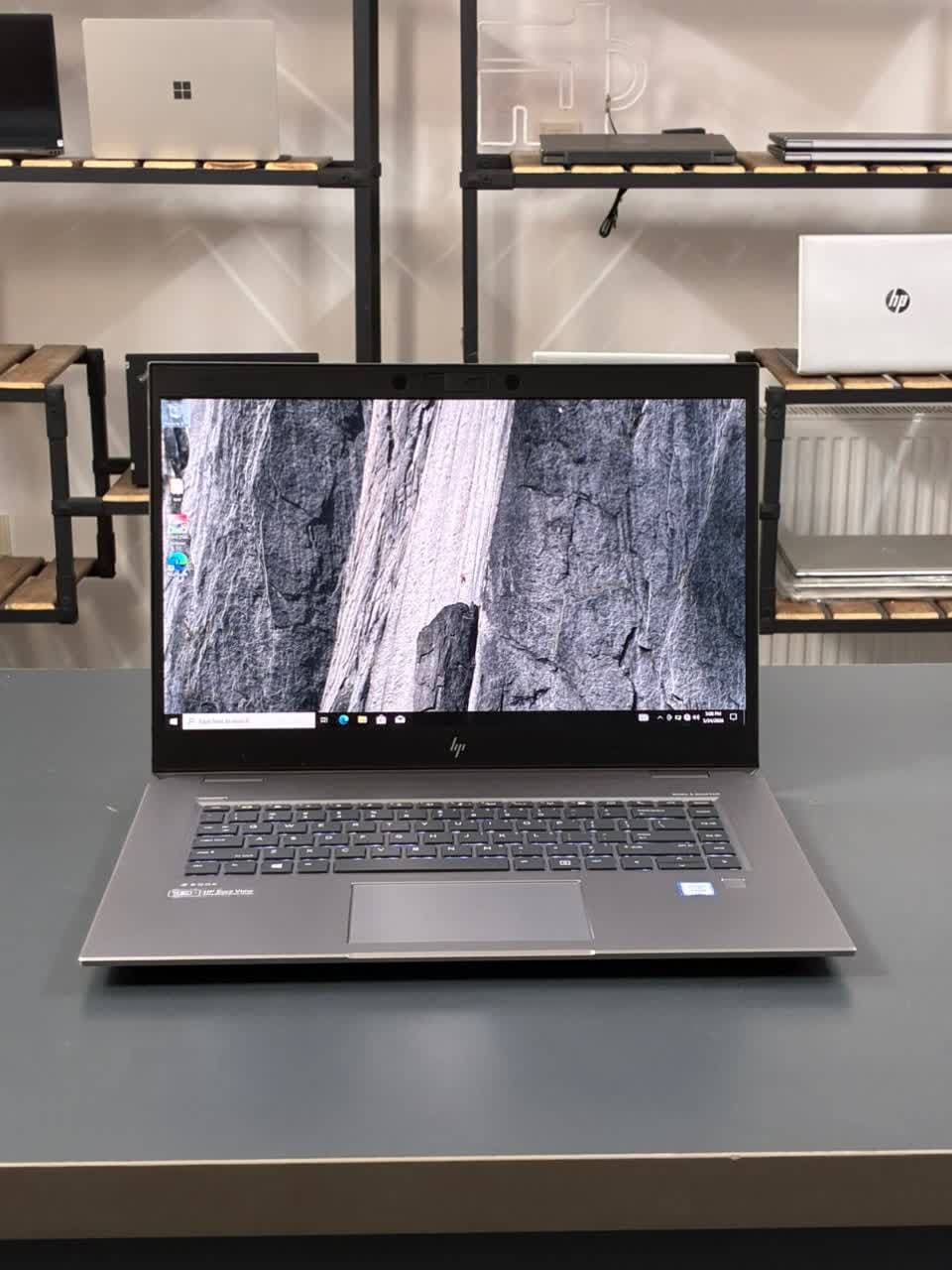 لپ‌ تاپ استوک HP Zbook Studio G5 /نسل8/رم16/حافظه256 - دنیای لپتاپ استوک آرکام — تصویر ۲