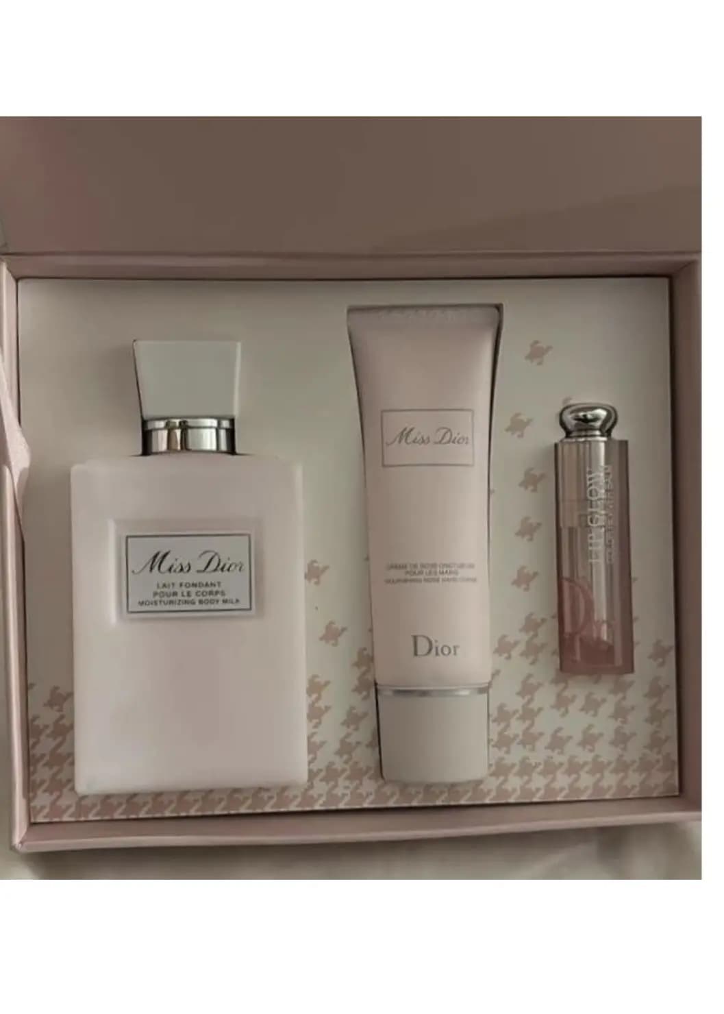 پک مراقبتی بدن Dior 🎀 — تصویر ۳
