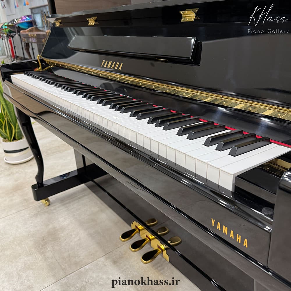 پیانو طرح آکوستیک وارداتی یاماها YUX145 PRO BT — تصویر ۳
