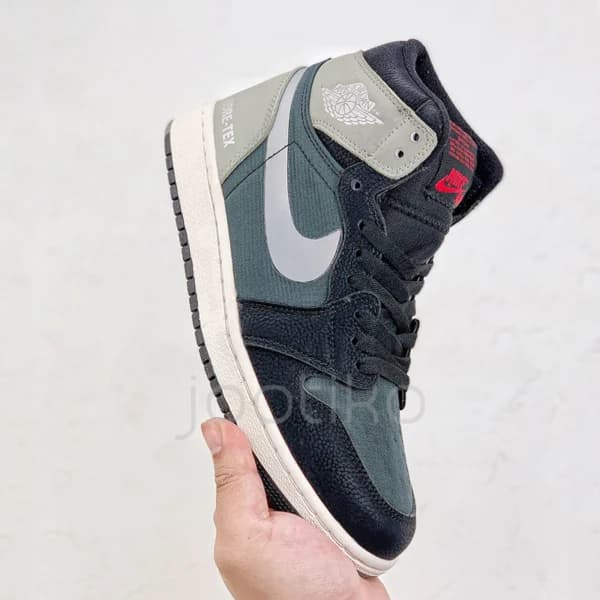 جردن وان گورتکس Jordan 1 Retro High Element Gore-Tex Black Particle Grey — تصویر ۳
