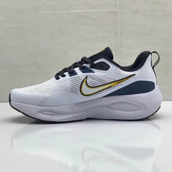 کفش نایک ایر زوم وین فلو Nike Air Zoom Winflo V2 — تصویر ۳