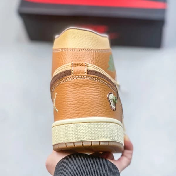 کفش نایک ایر جردن وان وودو Jordan 1 High OG Zion Williamson Voodoo — تصویر ۶