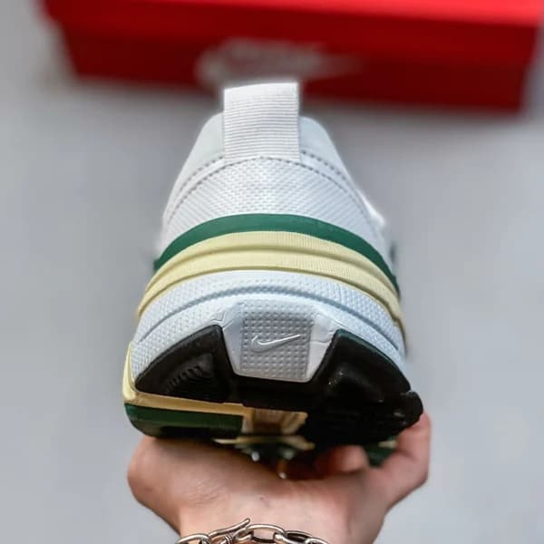 نایک وی تو کی ران Nike V2K Run FD0736-101 — تصویر ۶