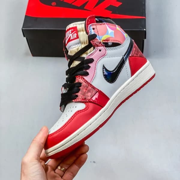 جردن وان رترو اسپایدرمن Jordan 1 Retro High OG Spider-Man Across the Spider-Verse — تصویر ۳