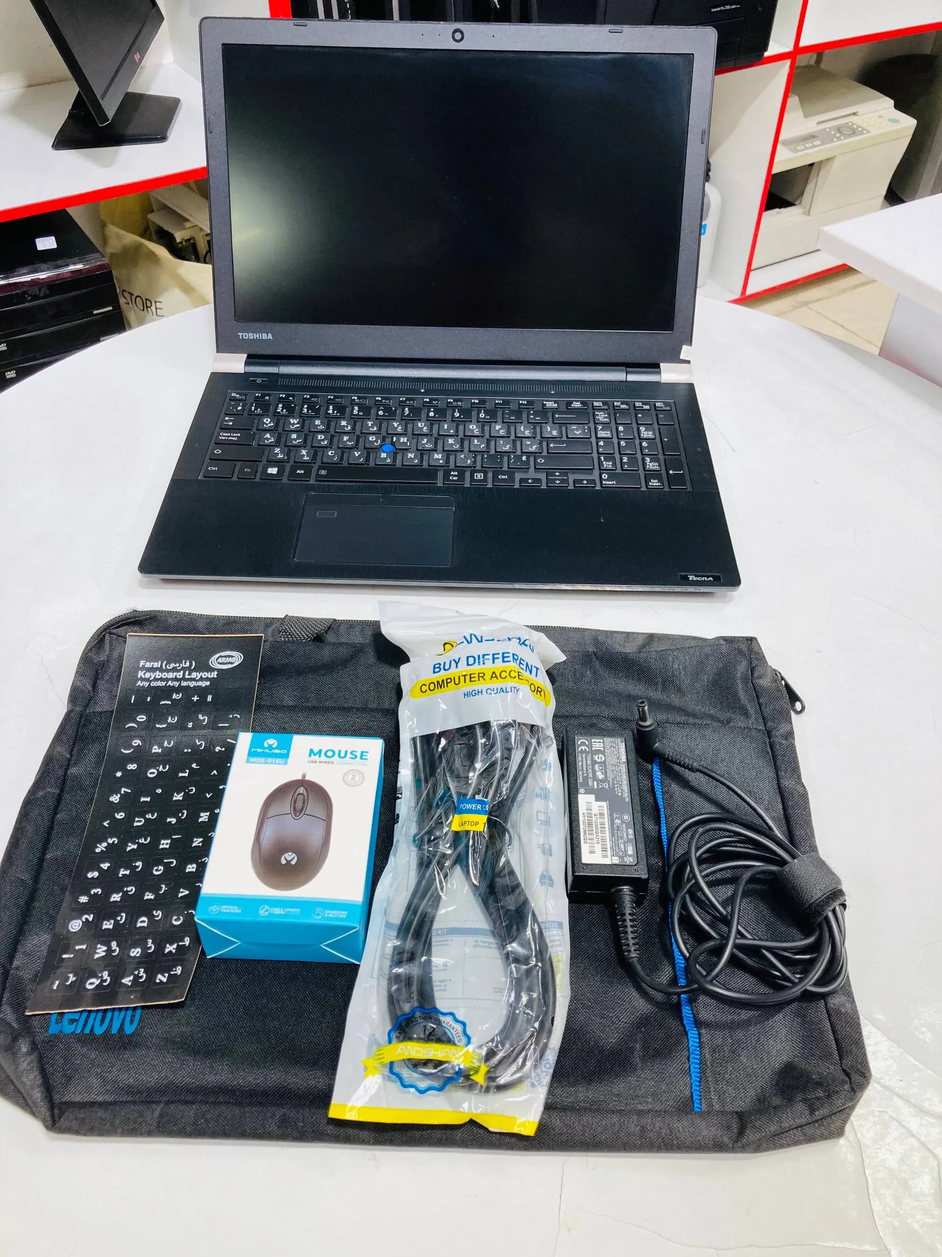 لپ‌تاپ Toshiba tecra A50 — تصویر ۲
