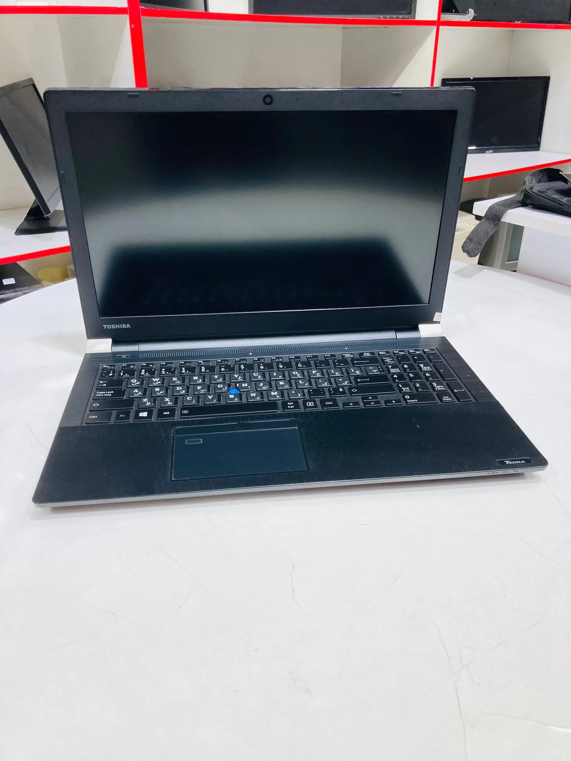 لپ‌تاپ Toshiba tecra A50 — تصویر ۴