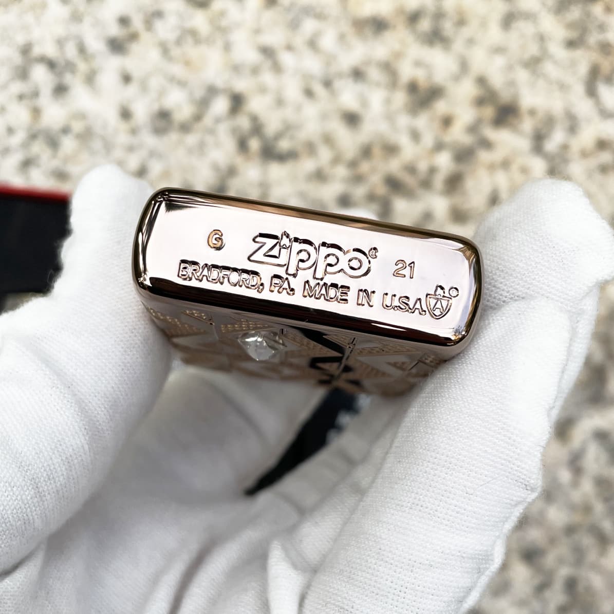 فندک زیپو اصل کد 49702 – Original Zippo Geometric Diamond Pattern — تصویر ۶
