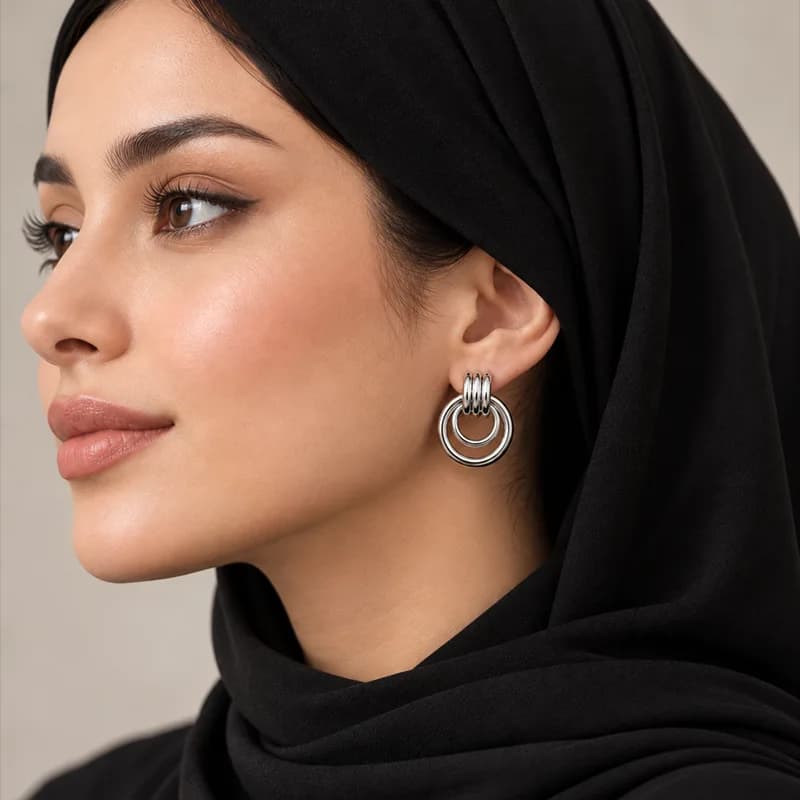 گوشواره میخی نقره‌ای مدل دو حلقه-زیورینو — تصویر ۲