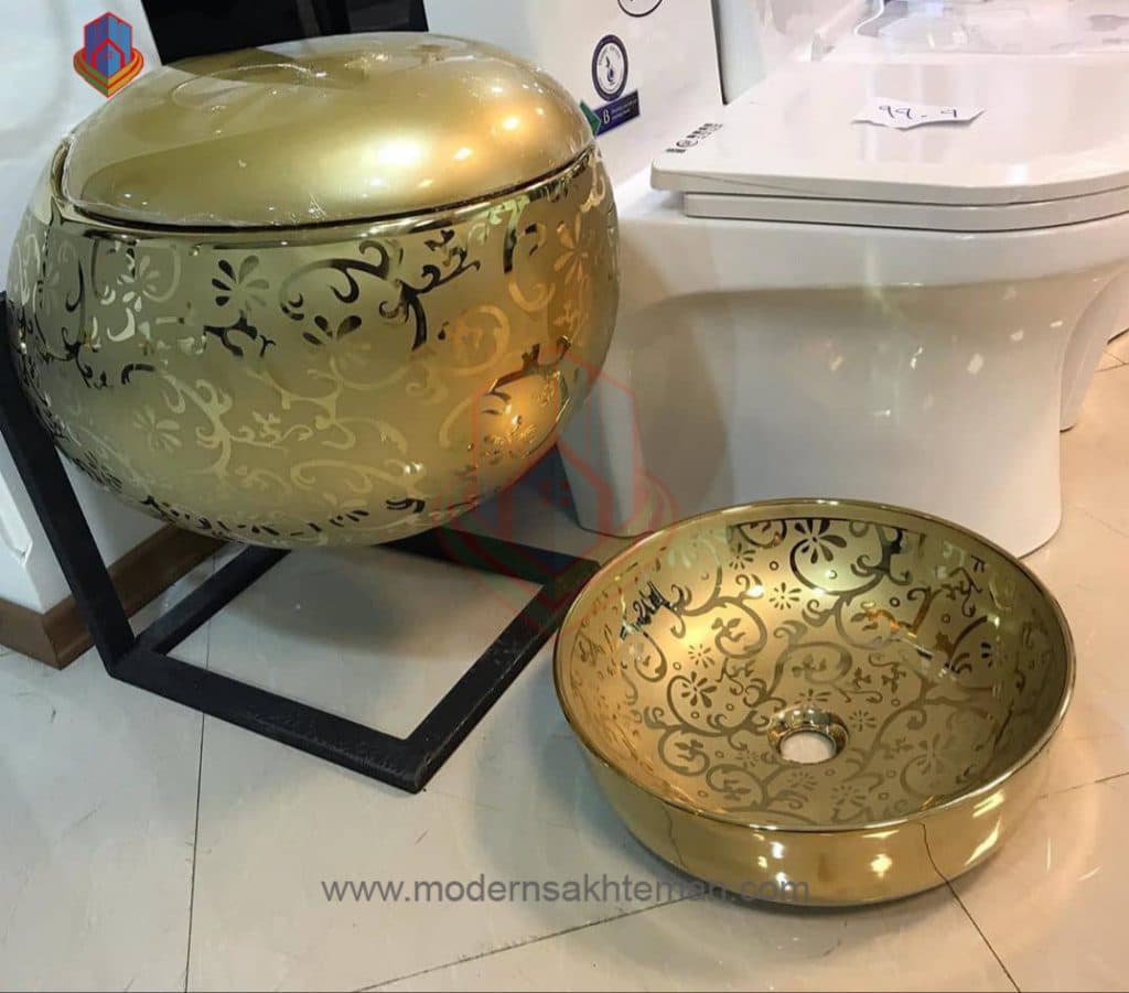 وال هنگ لوکس طلایی طرح دار مدل W5676G