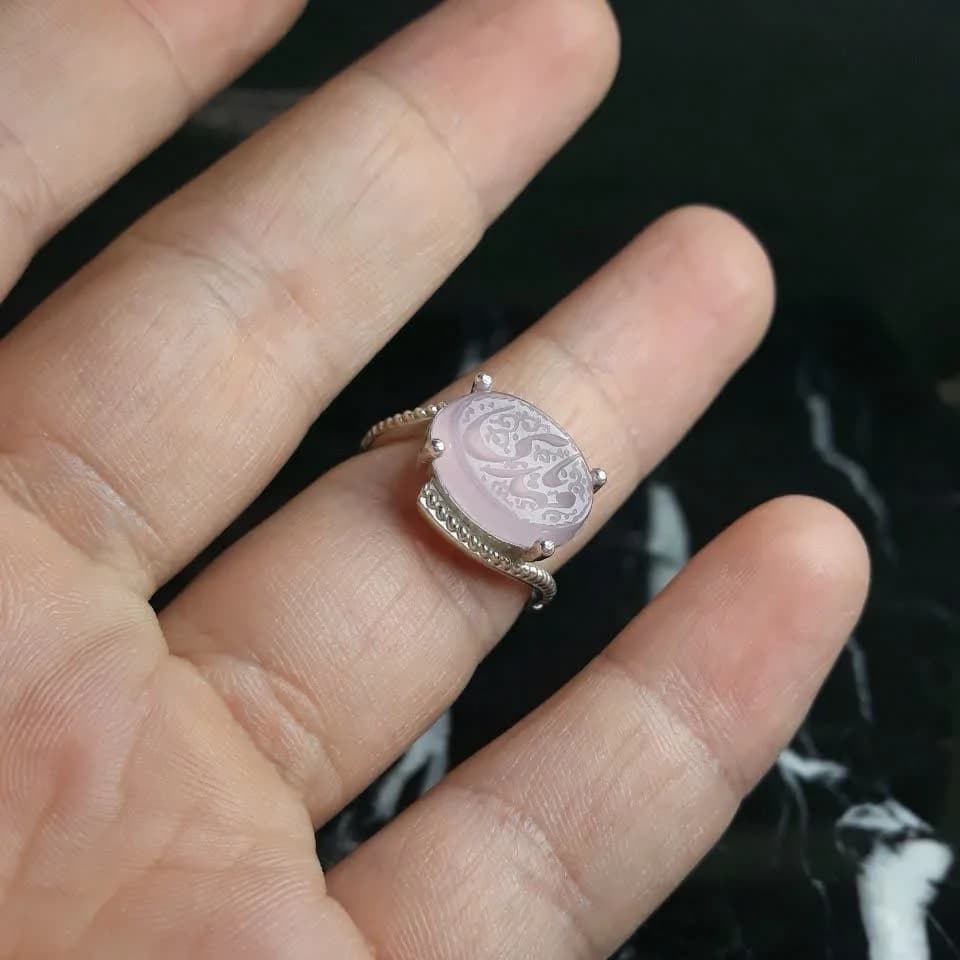 انگشتر مردانه عقیق سوسنی خطی یا مهدی کد 3701 — تصویر ۴
