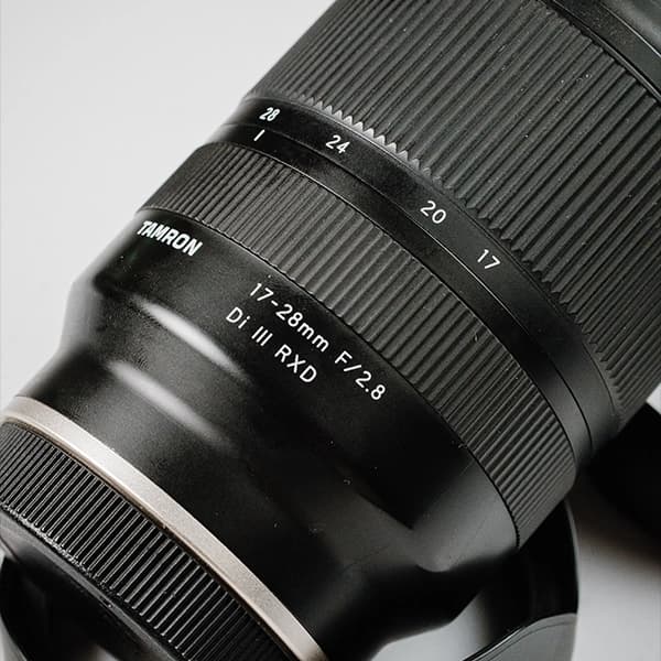 لنز دوربین تامرون مدل Tamron 17-28mm f/2.8 Di III RXD (کارکرده) — تصویر ۲