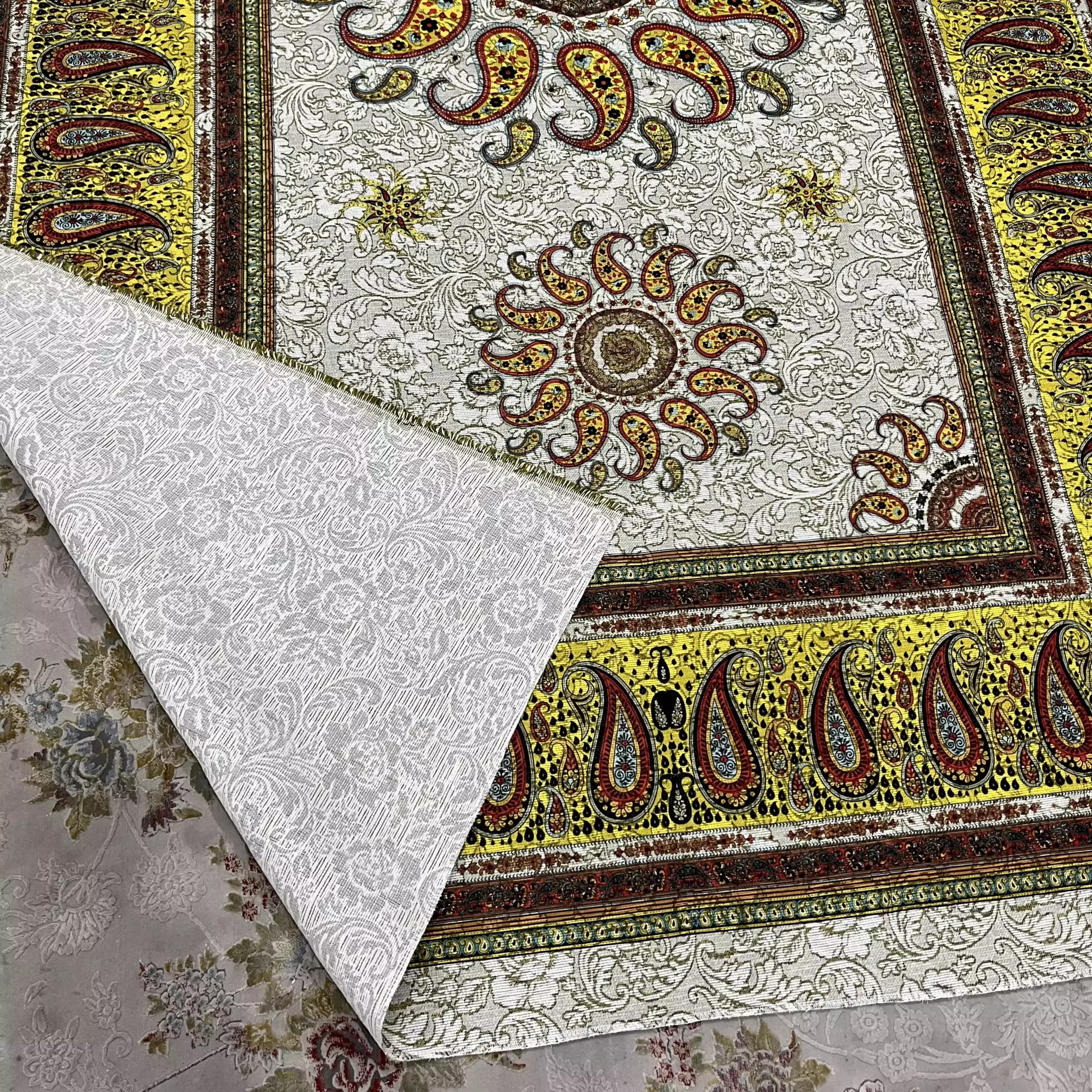 رومیزی شانل دورو 140 در 220 سانت طرح سنتی خردلی — تصویر ۵