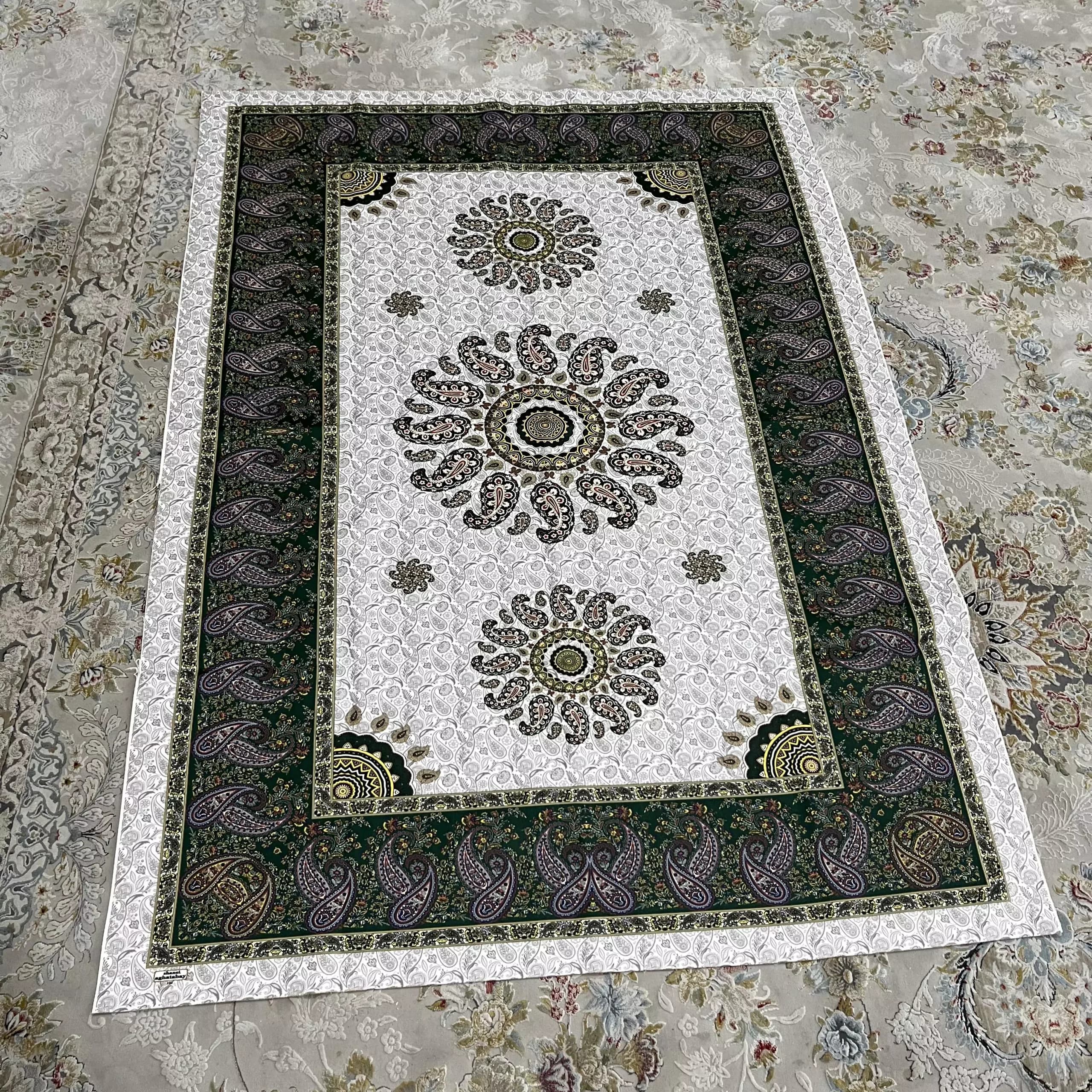 رومیزی مستطیل سنتی — تصویر ۲