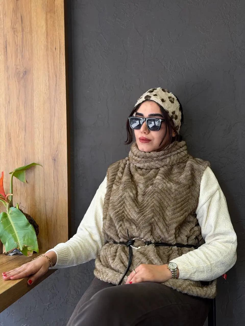 وست پوست جناقی