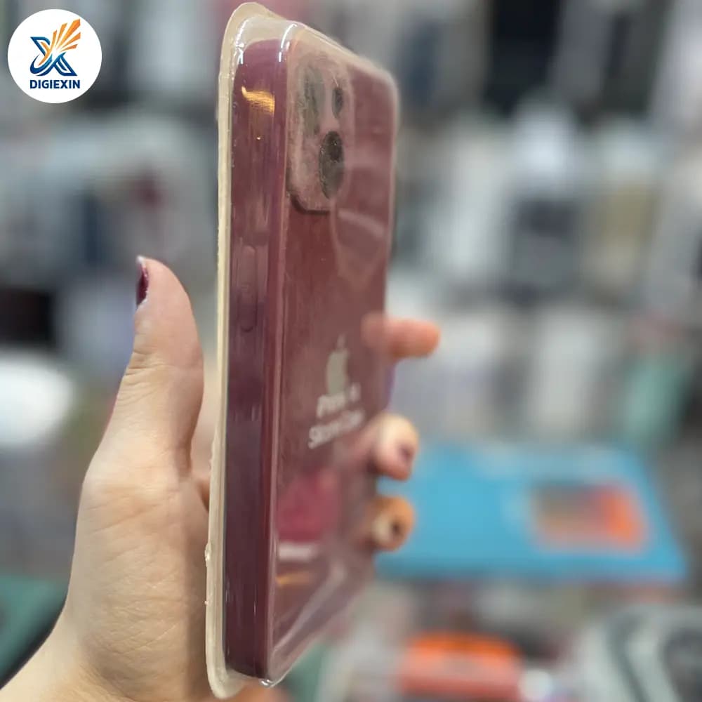 کاور سیلکونی اصل مناسب برای آیفون 14 نرمال — تصویر ۷