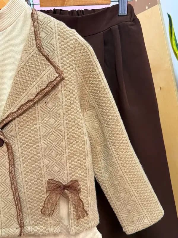 ست سه تیکه پاییزی دخترانه میخک — تصویر ۵