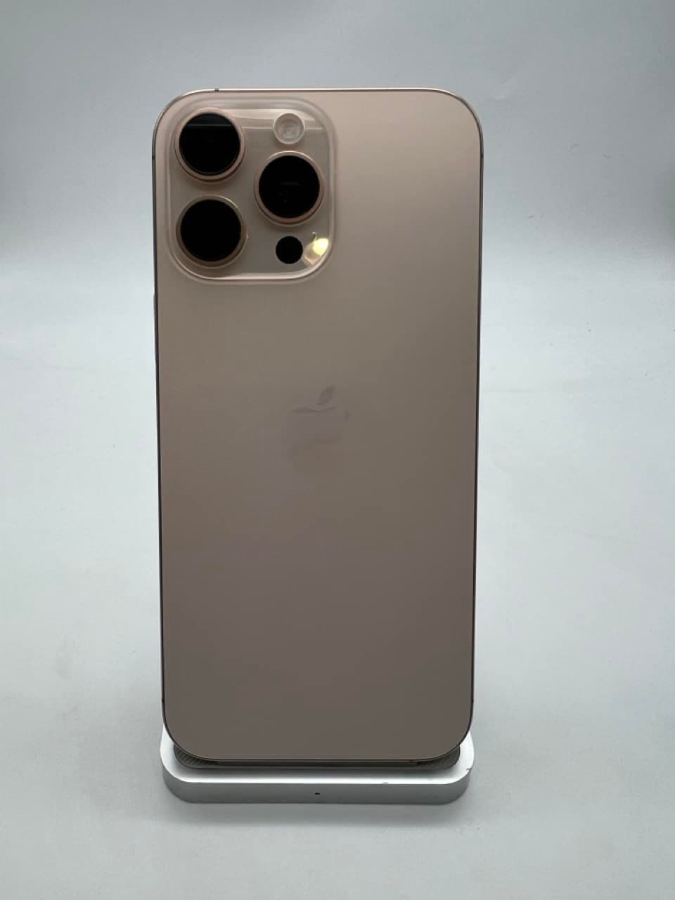 گوشی موبایل اپل iPhone 16 Pro دست دوم رنگ Desert Titanium حافظه 128 گیگ با رجیستر ZA/A — تصویر ۲