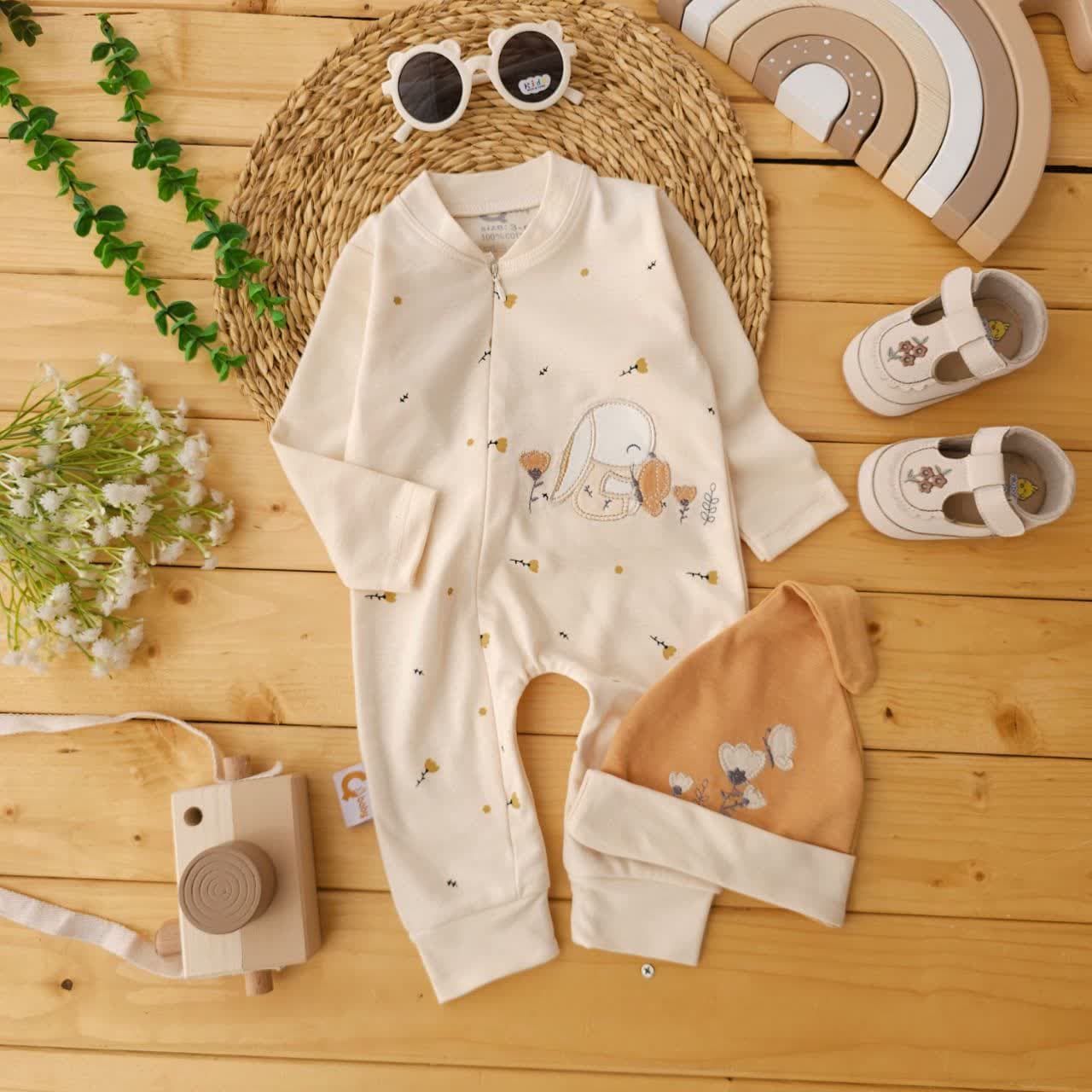 سرهمی کلاه شیپوری زیپی طرح خرگوش کرم Qbaby
