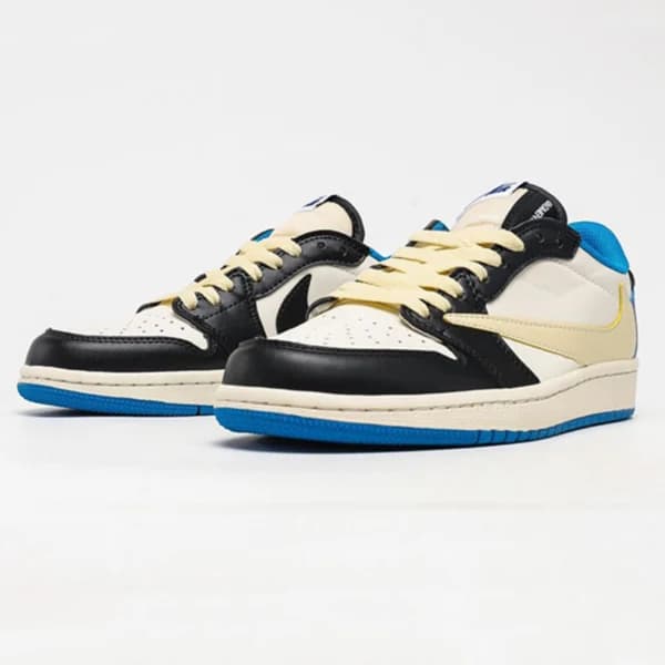 نایک ایر جردن وان Air Jordan 1 Low Travis Scott x Fragment — تصویر ۳