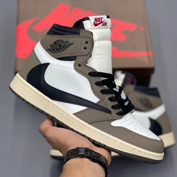 نایک ایر جردن وان تراویس اسکات Jordan 1 Retro High Travis Scott