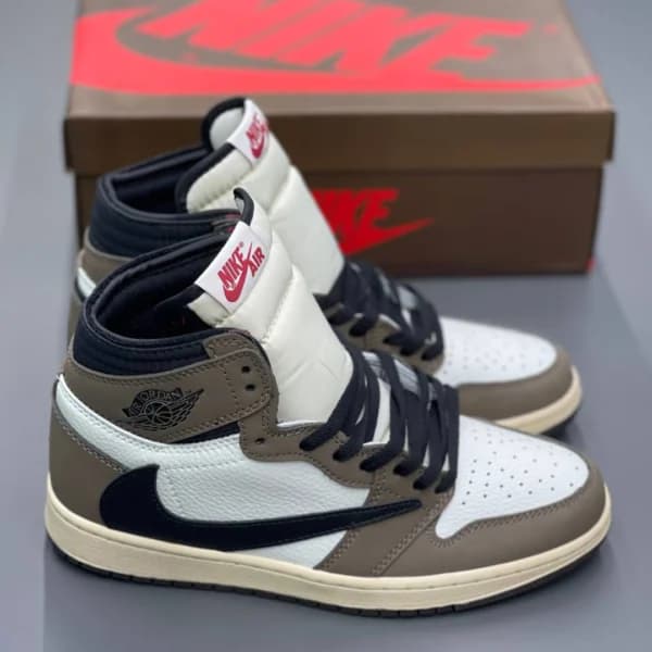 نایک ایر جردن وان تراویس اسکات Jordan 1 Retro High Travis Scott — تصویر ۳