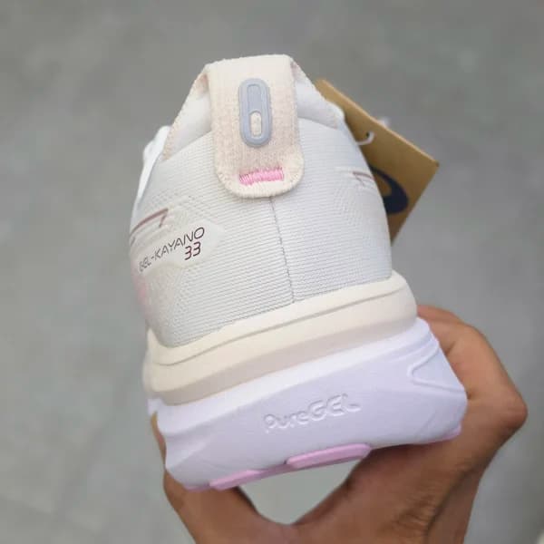 اسیکس ژل کایانو سفید شیری صورتی ASICS GEL-KAYANO 33 — تصویر ۷
