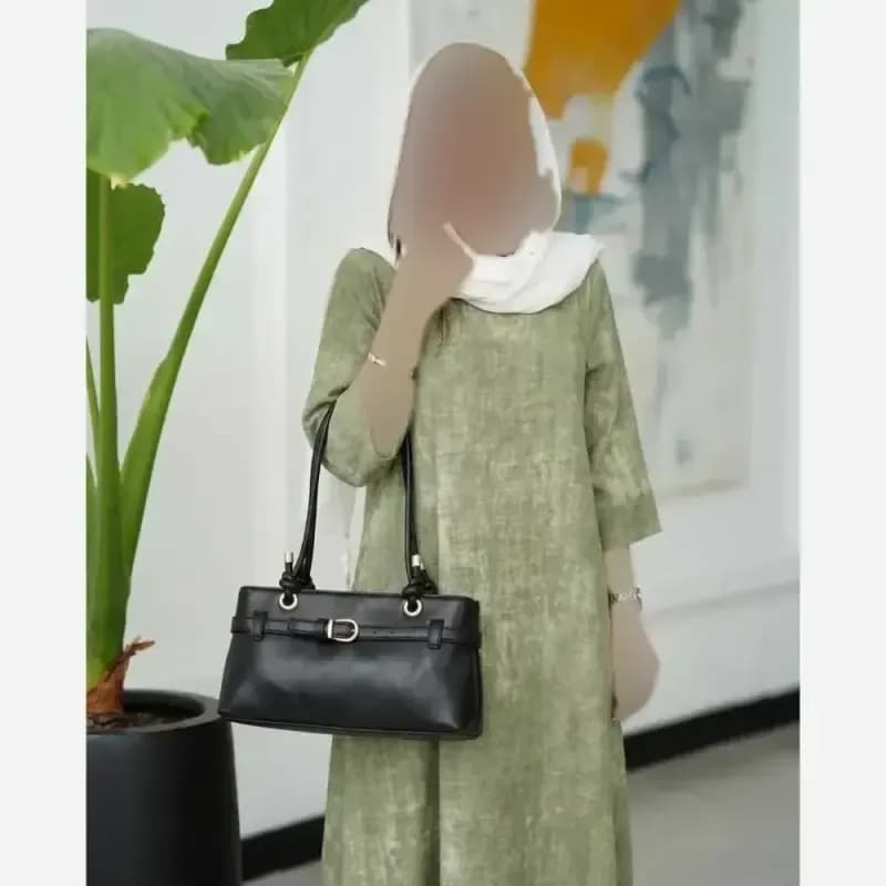 کیف اسپرت شیک متریال وارداتی رنگبندی مشکی شکلاتی سرمه ای — تصویر ۲