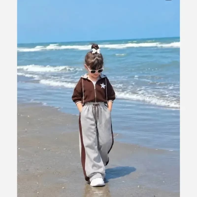 ست سه تیکه آستین بلند پاییزه سویشرت و شلوار بچگانه — تصویر ۳