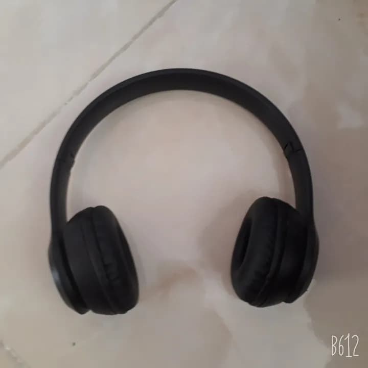 هدفون بلوتوثی مدل P47 بدون قابلیت نویز کنسلینگ، درگاه شارژ Micro USB، دارای شیار کارت حافظه کدk24118 — تصویر ۳