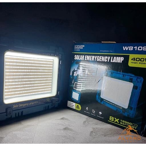 چراغ پروژکتور شارژی خورشیدی 400 وات مدل W8109-2 — تصویر ۴