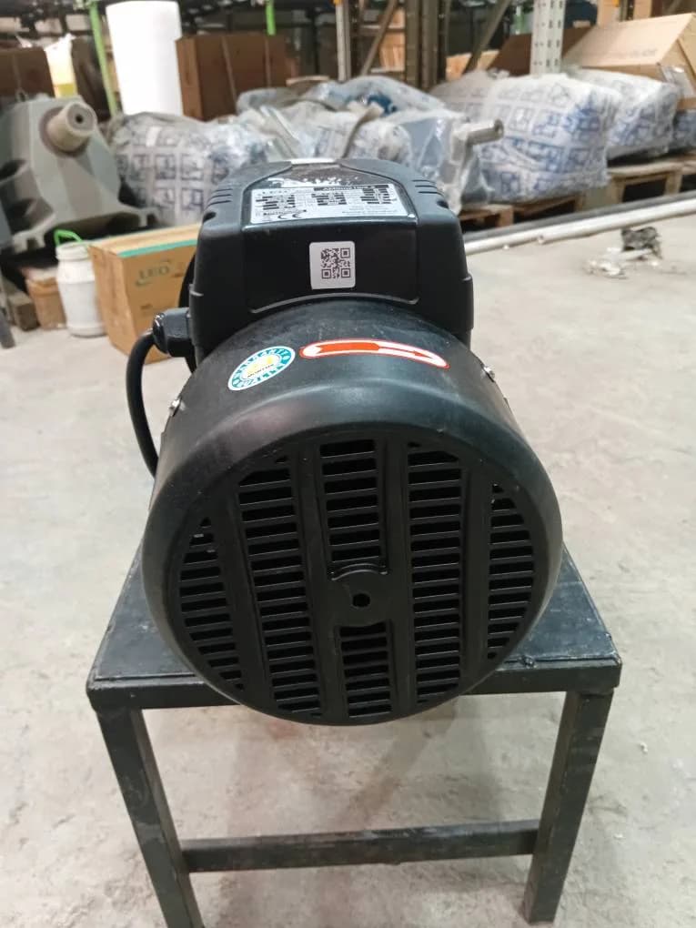 پمپ سانتریفیوژ استیل لئو LEO مدل AMSm210/2.2 تکفاز 3 اسب — تصویر ۳