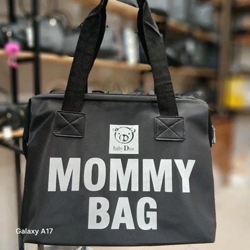 کیف دوشی زنانه MOMMY BAG برزنت کجراه بزرگ و جادار مشکی مناسب باشگاه (کد: ۲۴۵۸۴) — تصویر ۷