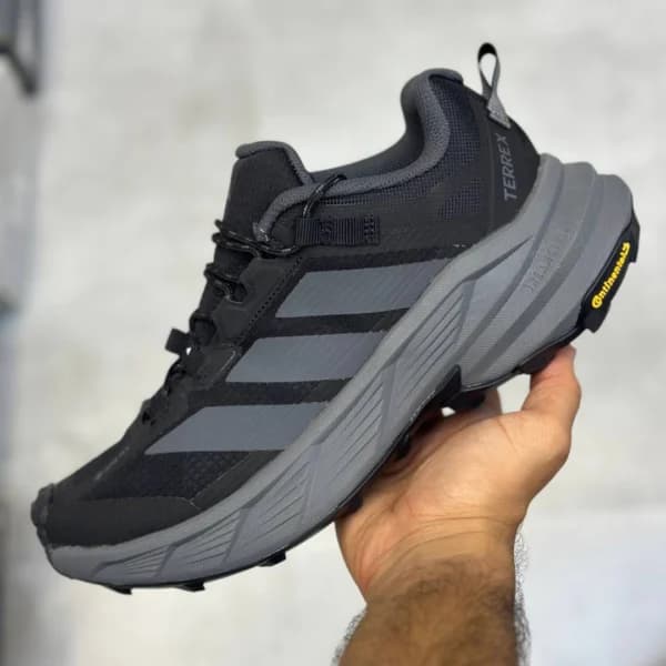 آدیداس ترکس فری‌هایکر اس‌ال گورتکس مشکی خاکستری Terrex Freehiker SL GORE-TEX KJ4430 — تصویر ۲
