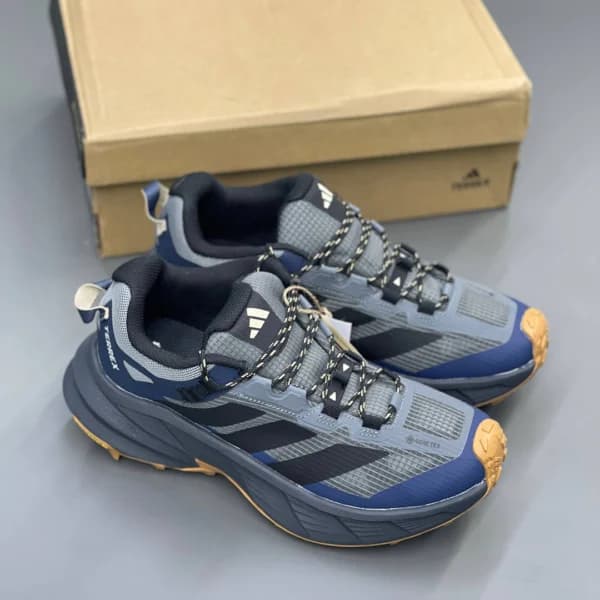 آدیداس ترکس فری‌هایکر اس‌ال گورتکس سرمه‌ای Terrex Freehiker SL GORE-TEX — تصویر ۲