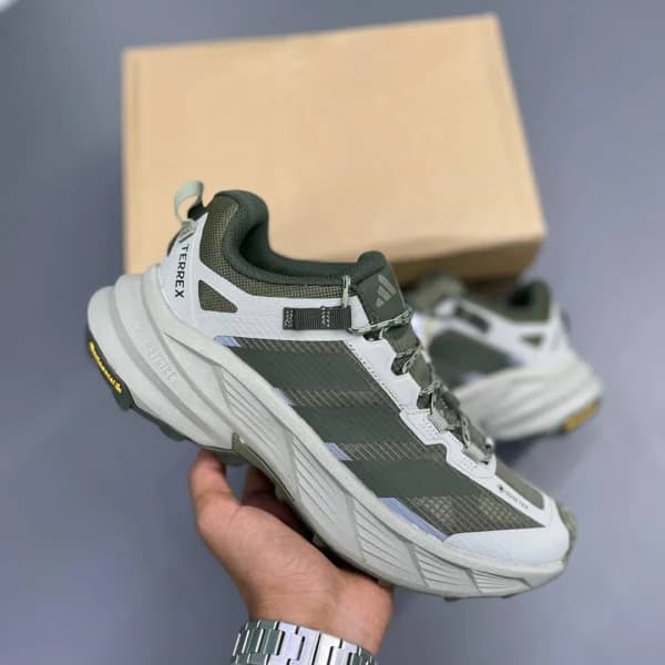 آدیداس ترکس فری‌هایکر اس‌ال گورتکس طوسی زیتونی Terrex Freehiker SL GORE-TEX — تصویر ۲