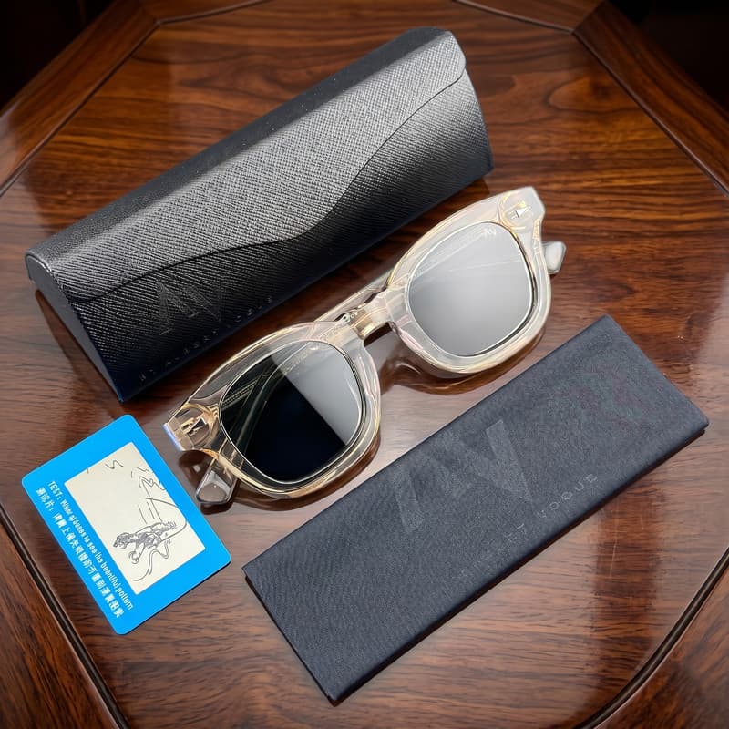 عینک آفتابی ویفرر (Wayfarer) آلبرت وگ مدل S32107C2 Acetate Avantgarde Visionary — تصویر ۴