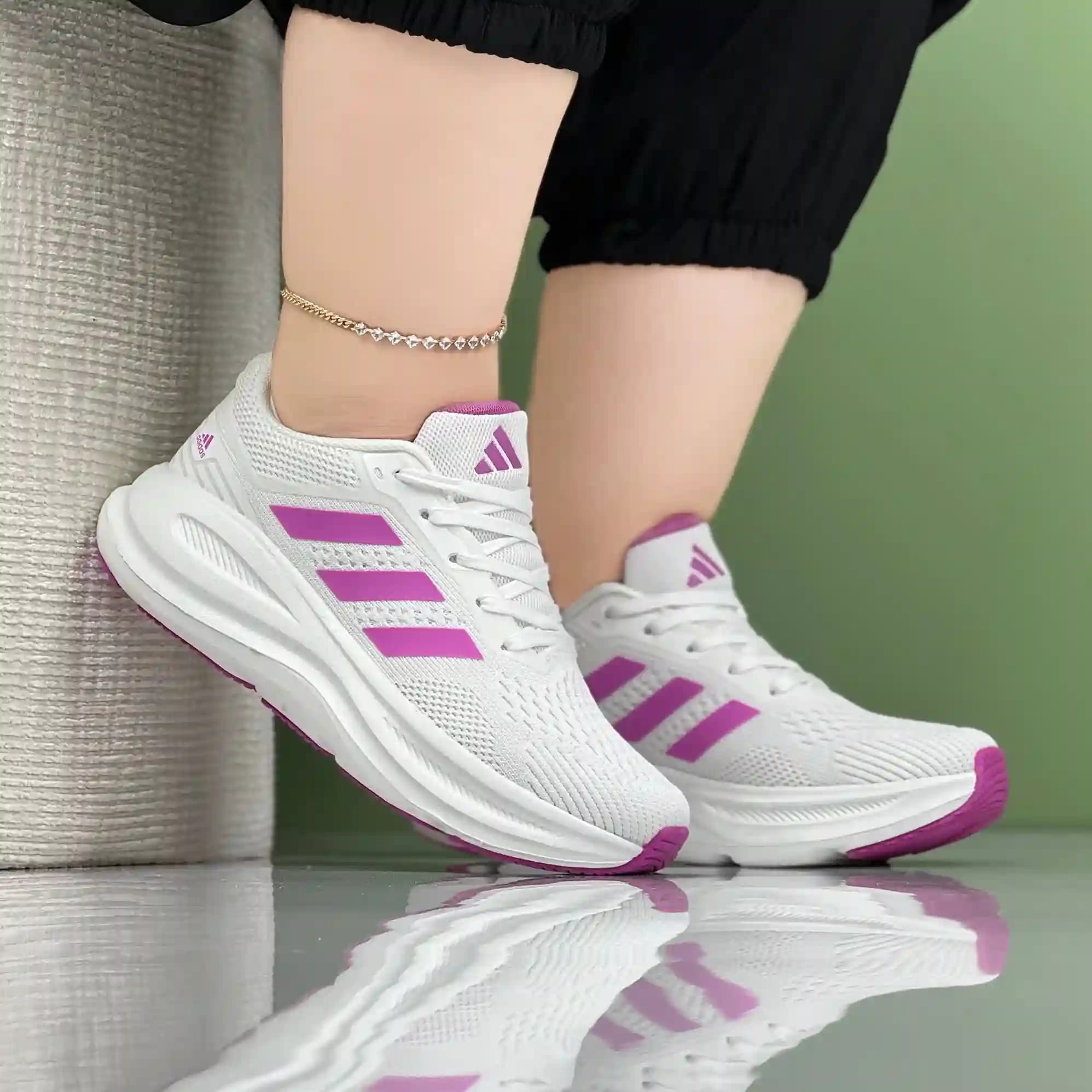 کتونی آدیداس بوست adidas boost زنانه ۲۰۲۶ کد ۱۶۴۵