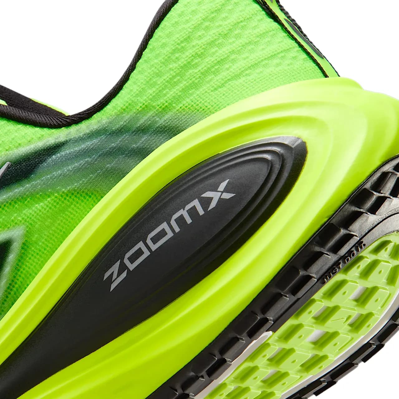 Nike Vomero Plus SE — تصویر ۸