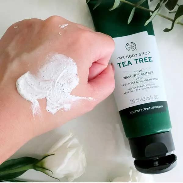 شوینده و اسکراب و ماسک سه کاره تی تری بادی شاپ tea tree the body shop حجم 125 میل — تصویر ۳