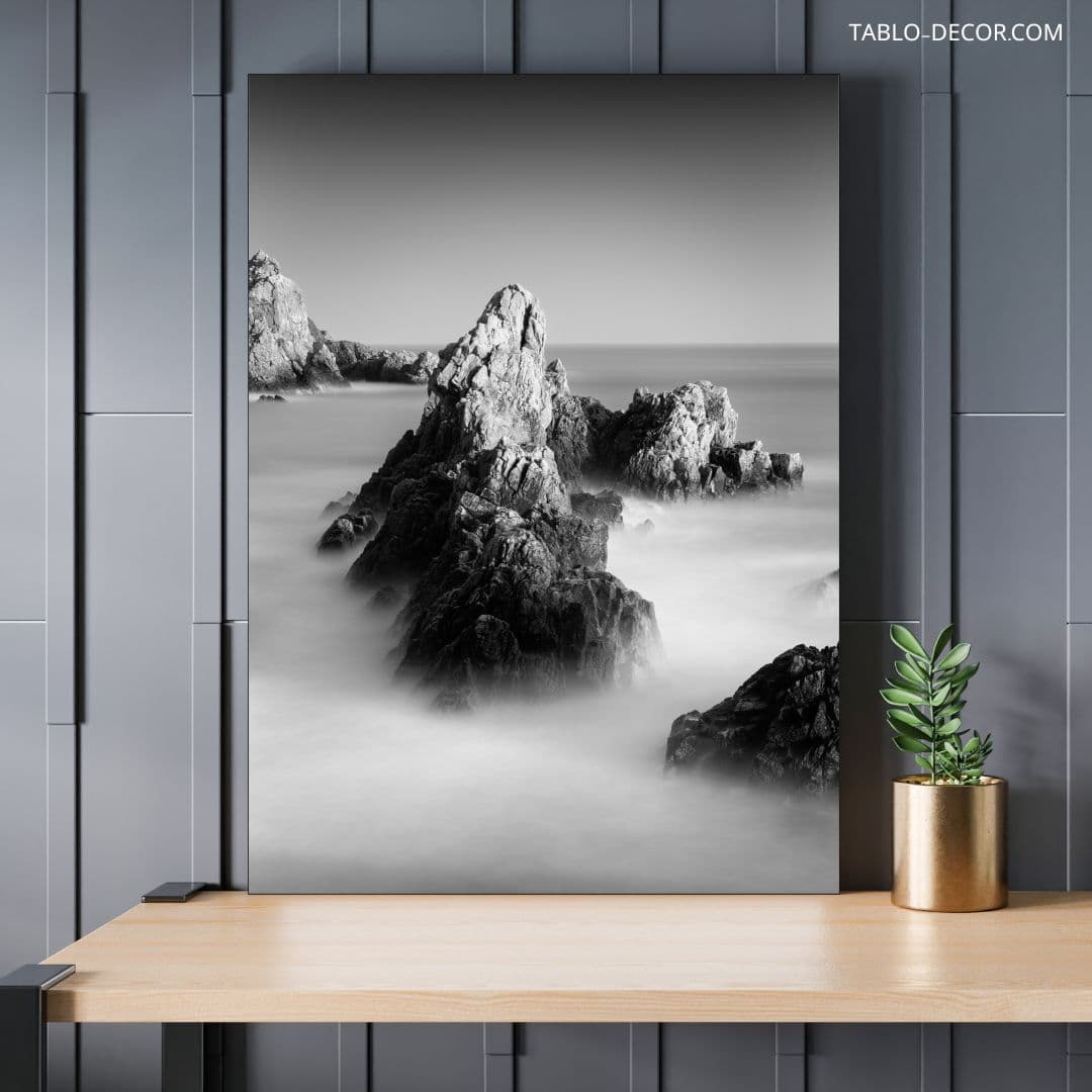 تابلو صخره در وسط دریا Rock in the middle of the sea