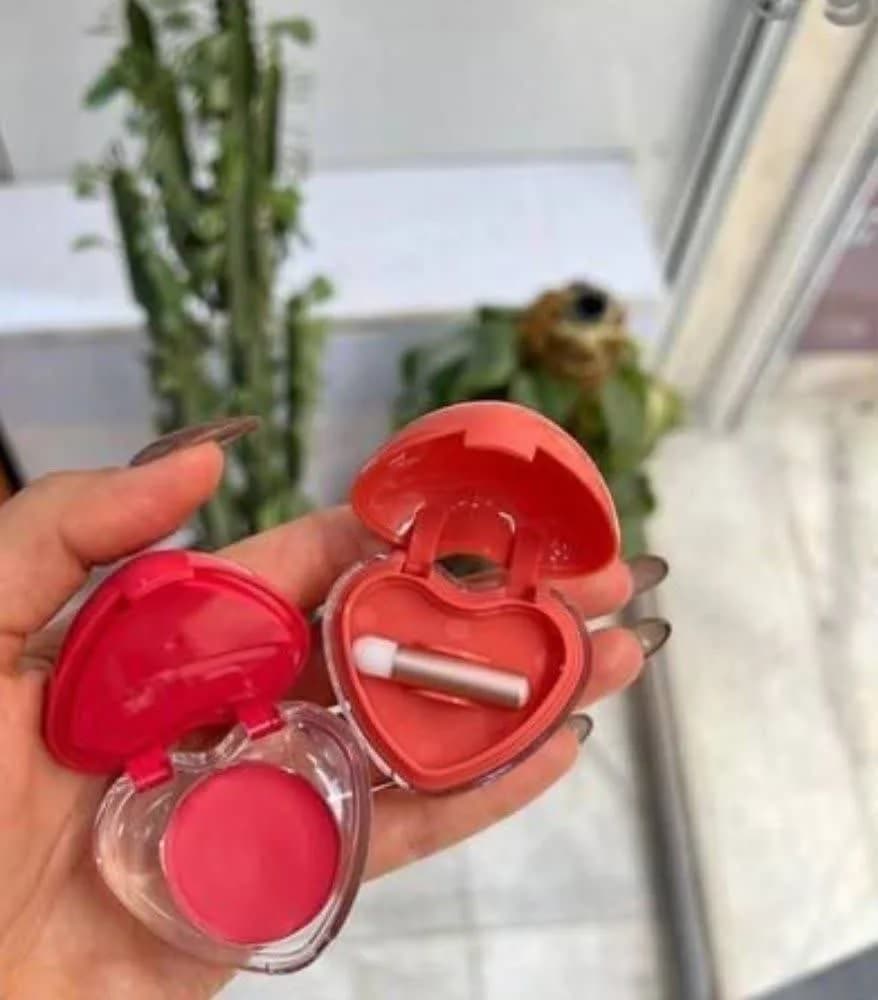 رژ لب و رژ گونه قلبی — تصویر ۲