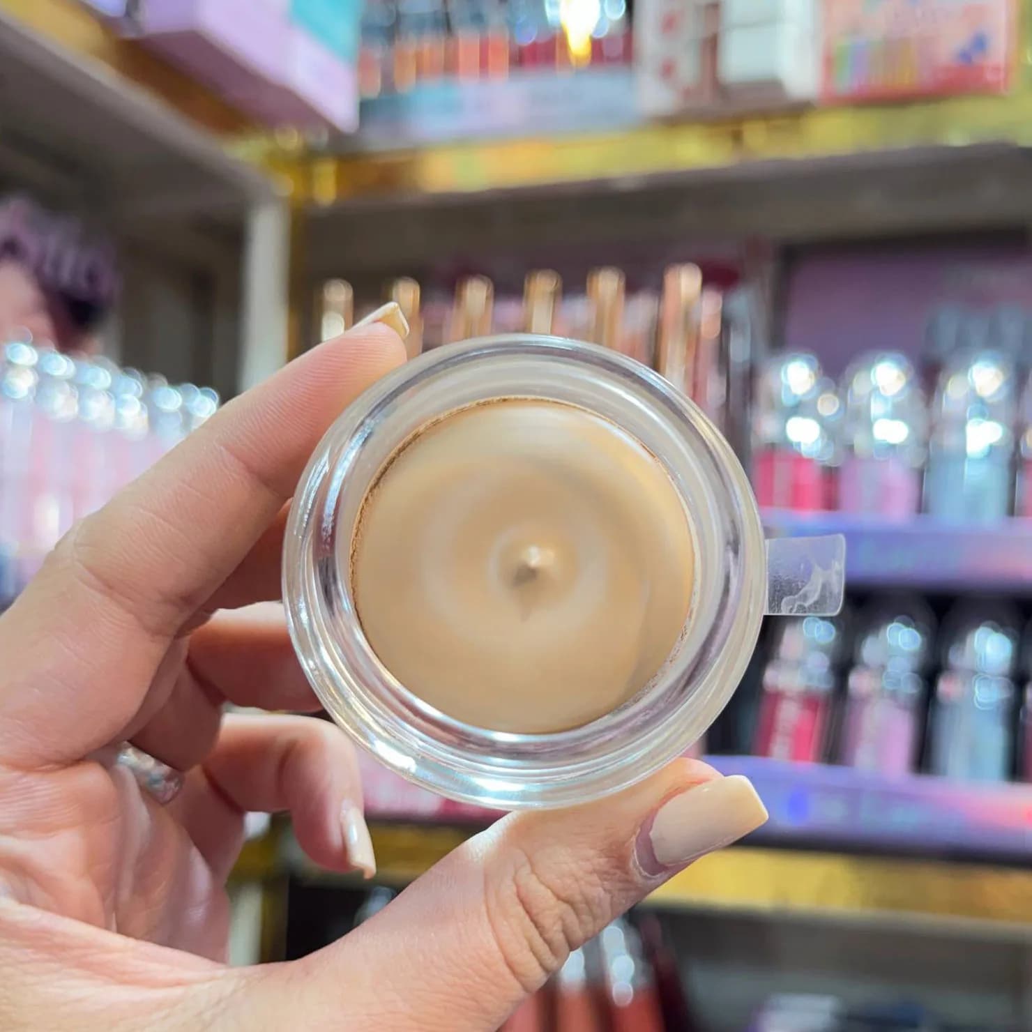 موس اسنس Essence مدل مات کننده Soft Touch Mousse وزن ۱۶ گرم — تصویر ۳