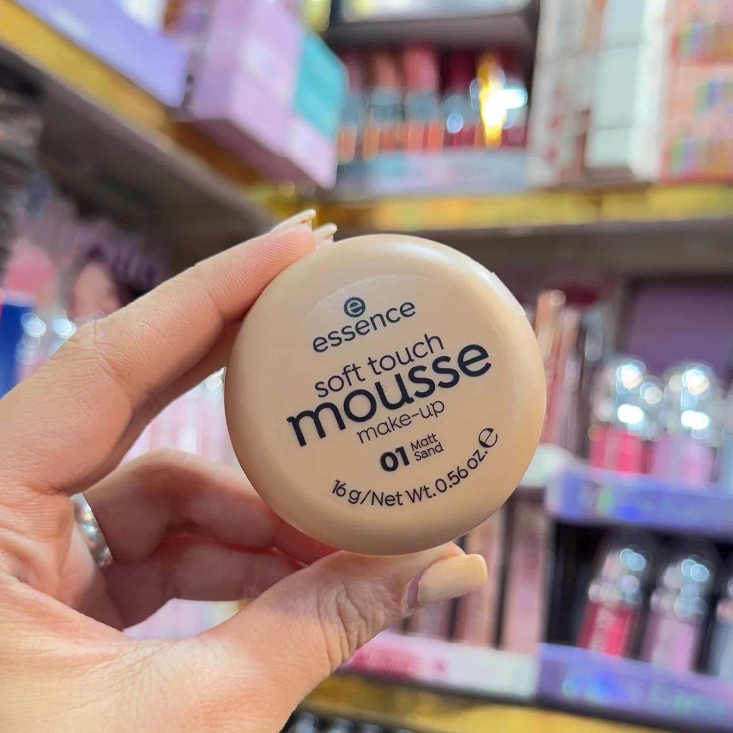 موس اسنس Essence مدل مات کننده Soft Touch Mousse وزن ۱۶ گرم — تصویر ۲