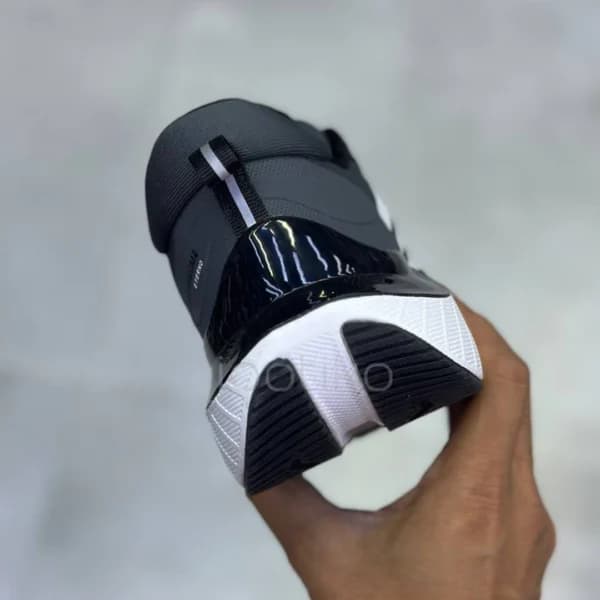 آدیداس سوپرماگما اترنو طوسی تیره سفید adidas SuperMagma Eterno Dark Gray White — تصویر ۴