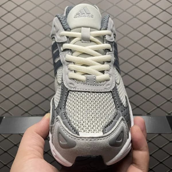 آدیداس ریسپانس سی ال adidas Response CL Metal Grey — تصویر ۴