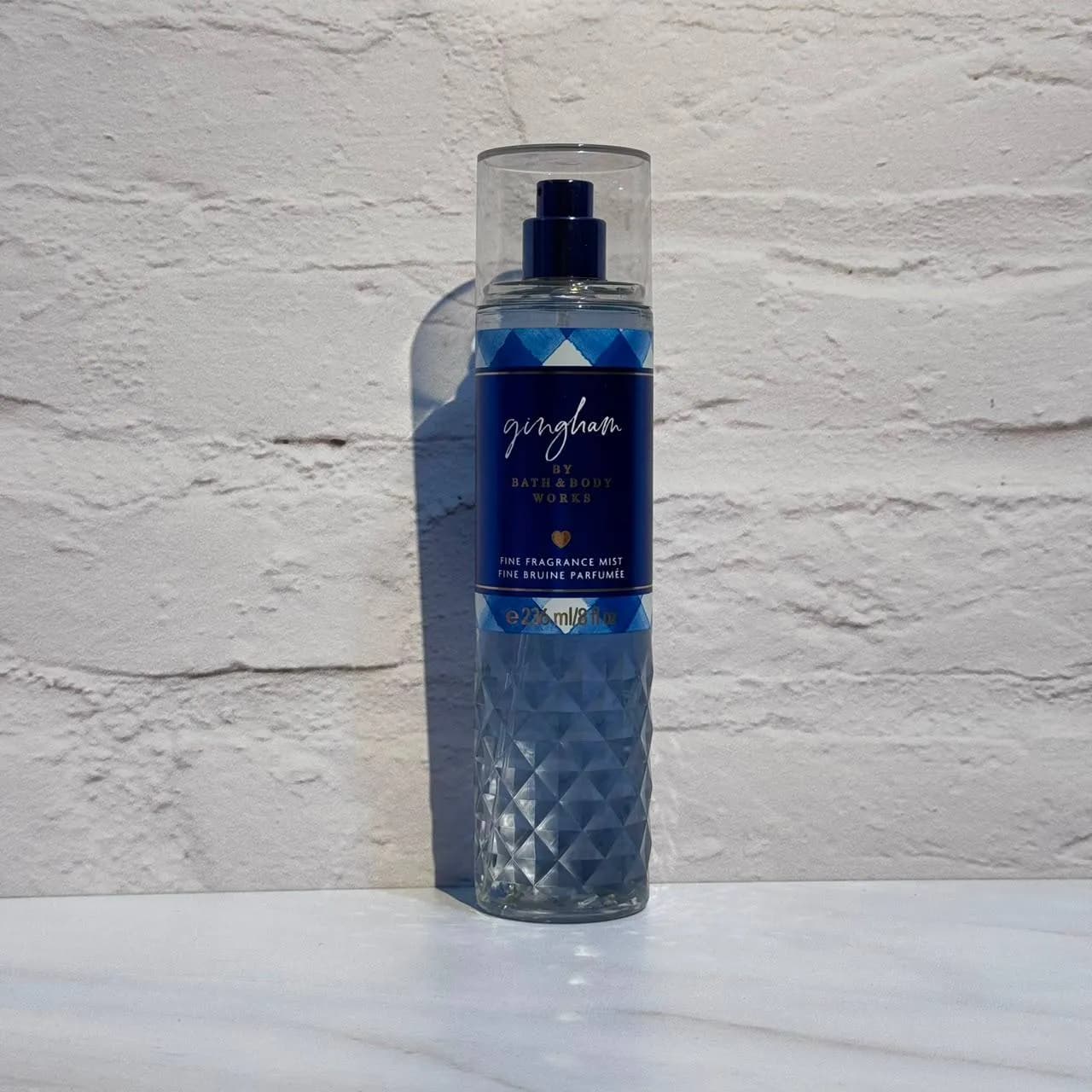 بادی میست بث اند بادی ورکس مدل gingham حجم 236 میل Bath & Body Works gingham Fine Fragrance Mist