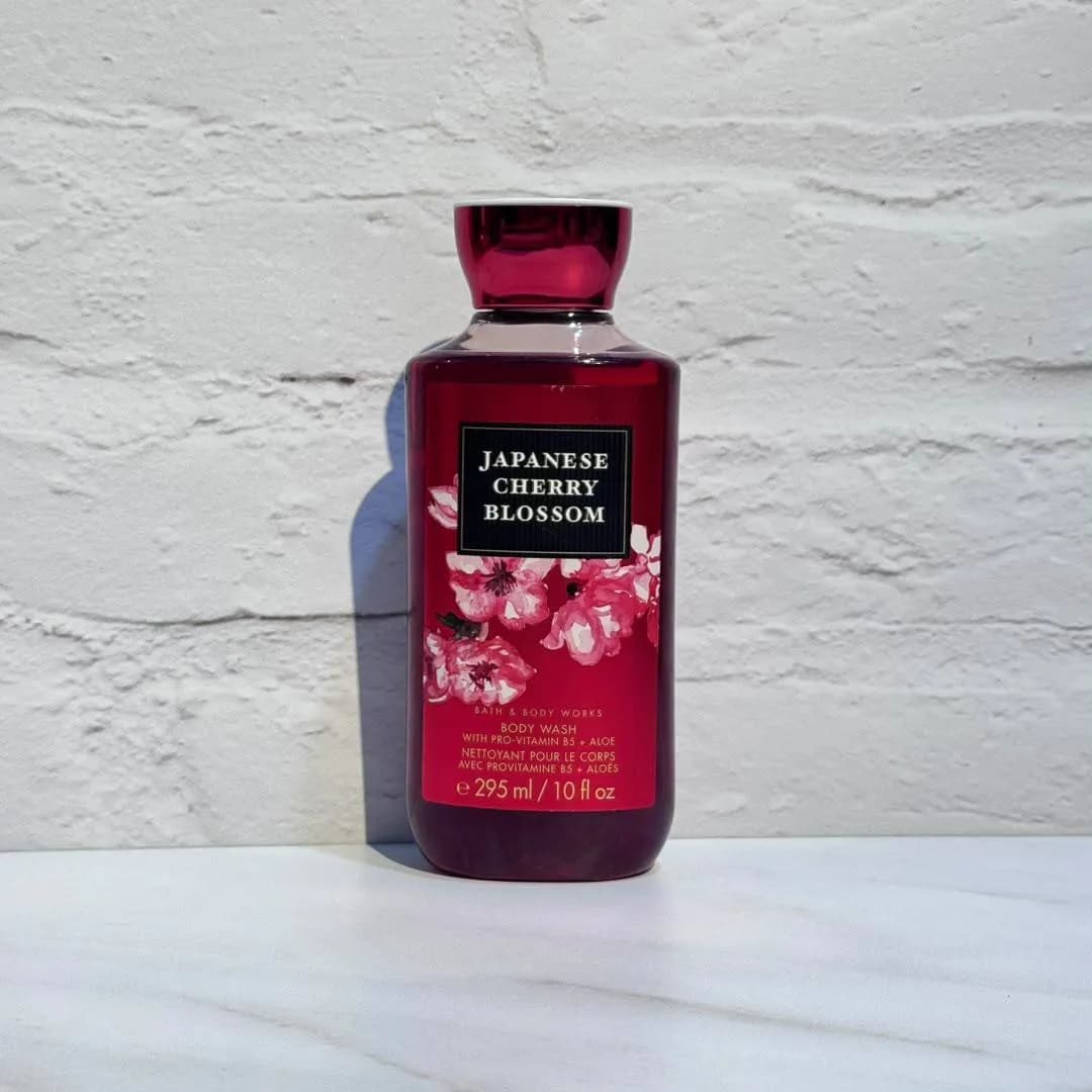 ژل شستشو بدن بث اند بادی ورکس مدل Japanese Cherry Blossom حجم 295 میل Bath & Body Works Japanese Cherry Blossom Body Wash