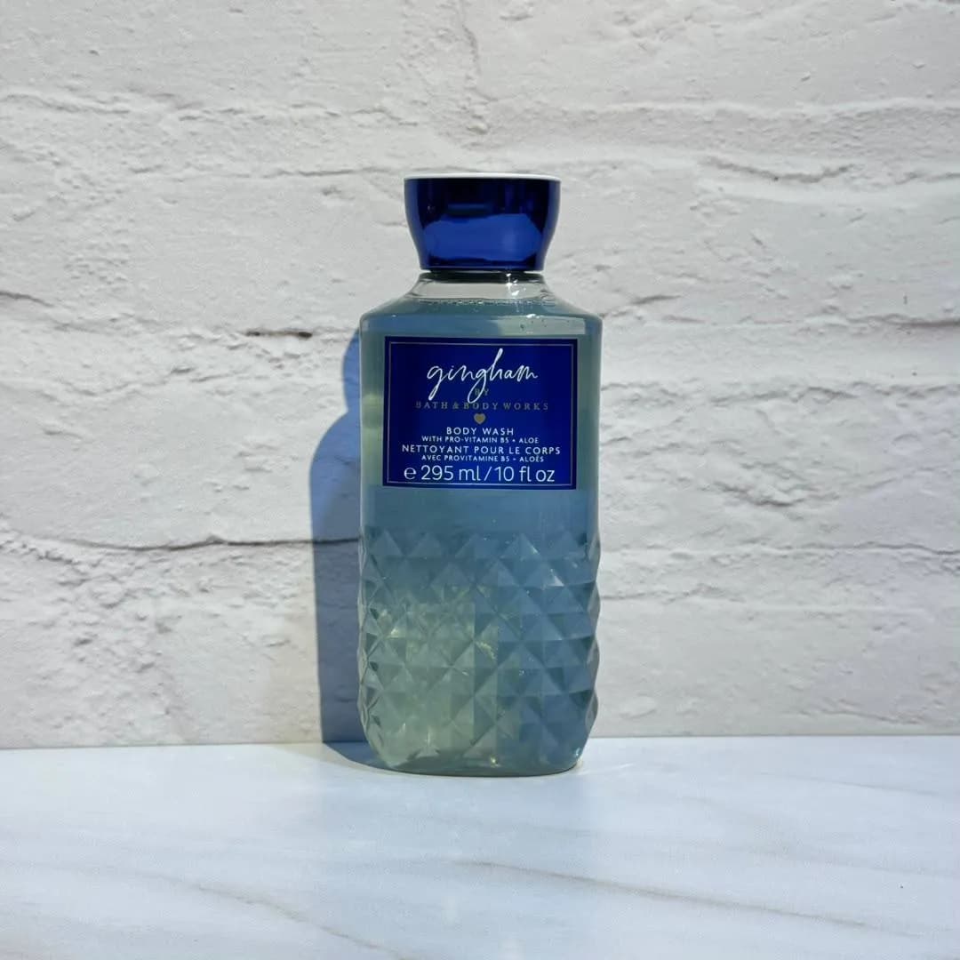 ژل شستشو بدن بث اند بادی ورکس مدل gingham حجم 295 میل Bath & Body Works gingham Body Wash
